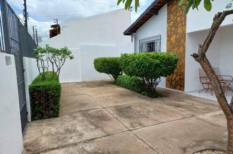 Casa residencial - Aeroporto