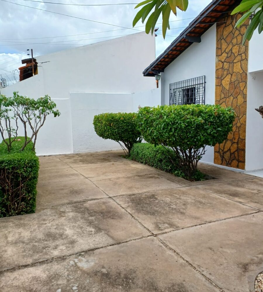Casa residencial - Aeroporto